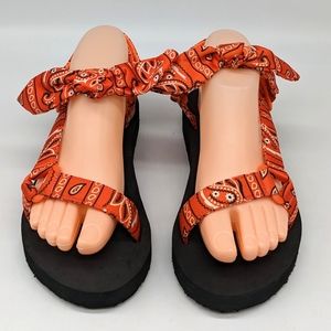 Sheln Bandana Paisley Sandals Orange and Black Women's Size 6.5 New